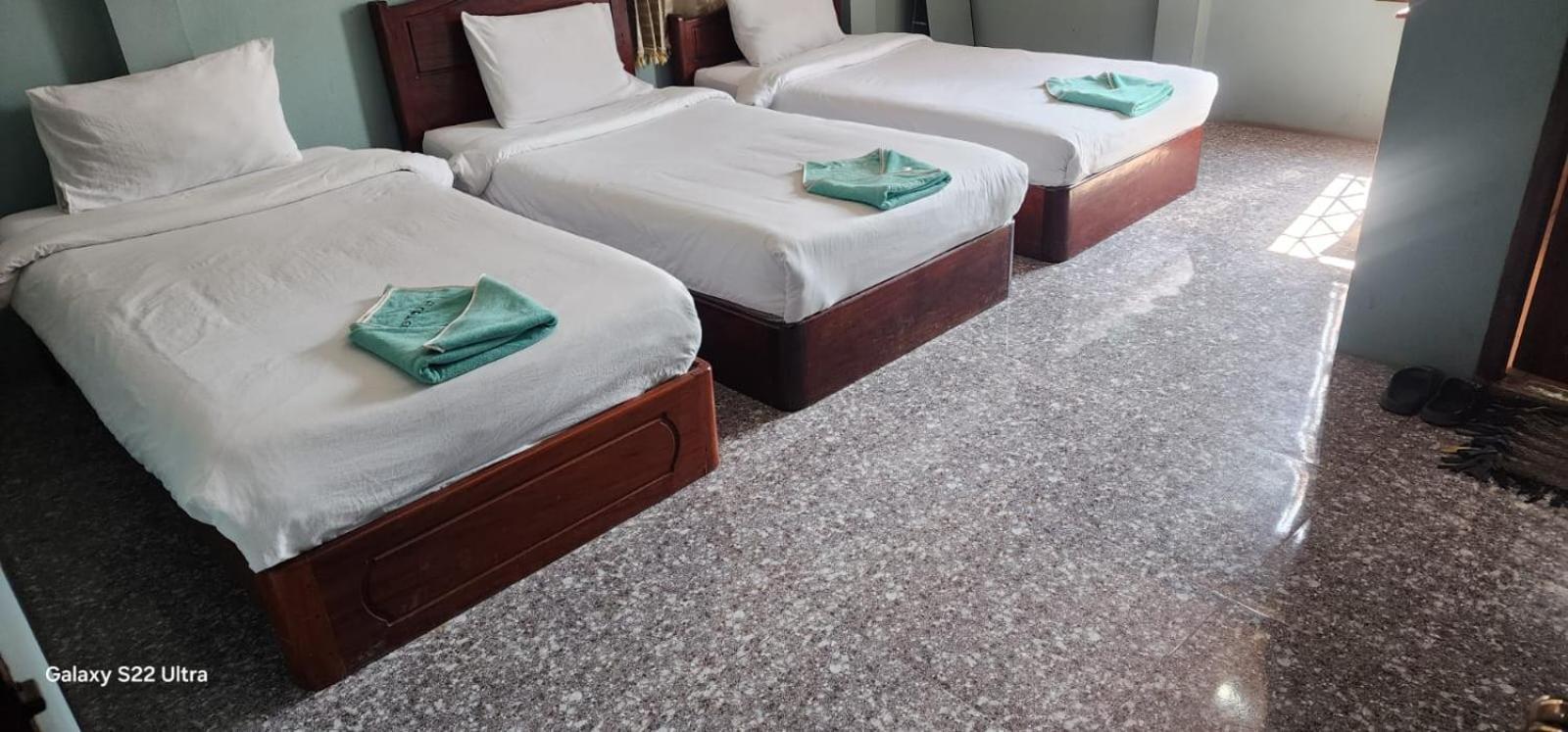 Thip Phavanh Guesthouse Muang Pakbèng Extérieur photo